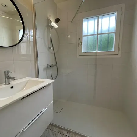 Les Grillons By Interhome