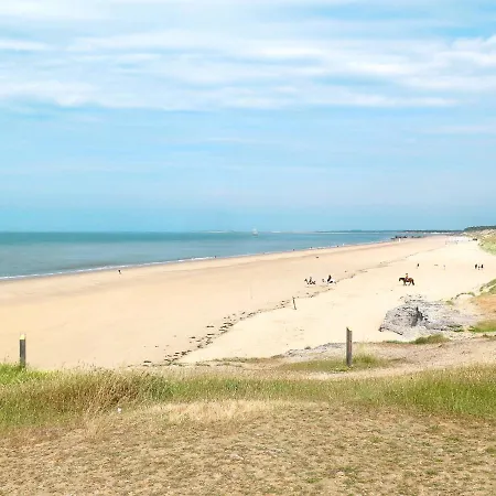 Les Grillons By Interhome